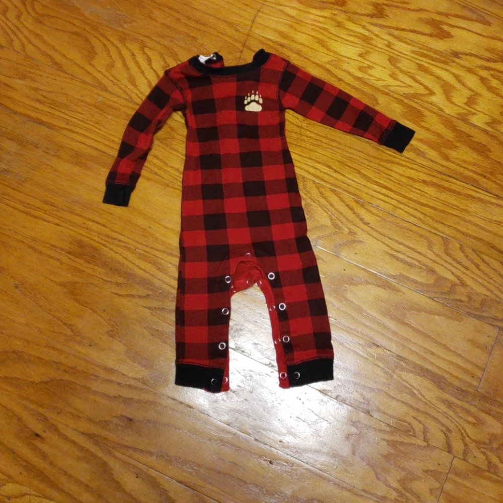 Infant plaid Bear cheeks pajamas 6 months